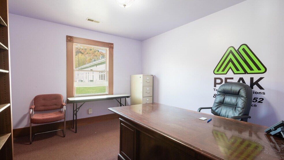 More Photos Of 8135 Mount Vernon Rd, Saint Louisville Office Residential For Sale