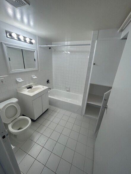 More Photos Of 220 Straight St, Paterson Apartments For Sale