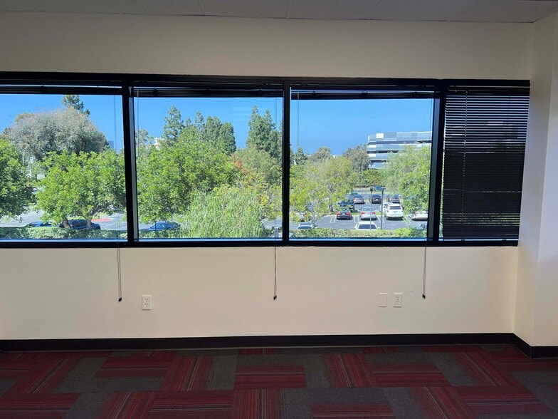 More Photos Of 6089 Bristol Pky, Culver City Loft Creative Space For Lease