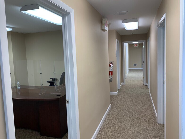 More Photos Of 256 Hospital St, Mocksville Medical For Lease