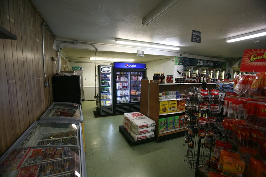 More Photos Of 31815 E Historic Columbia RI Hwy, Troutdale Convenience Store For Sale