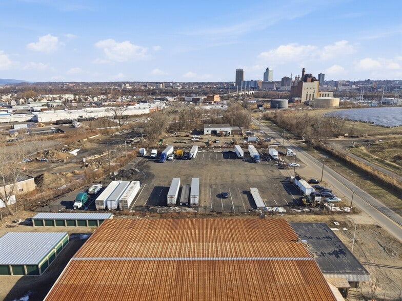 More Photos Of 186 Agawam Ave, West Springfield Land For Lease