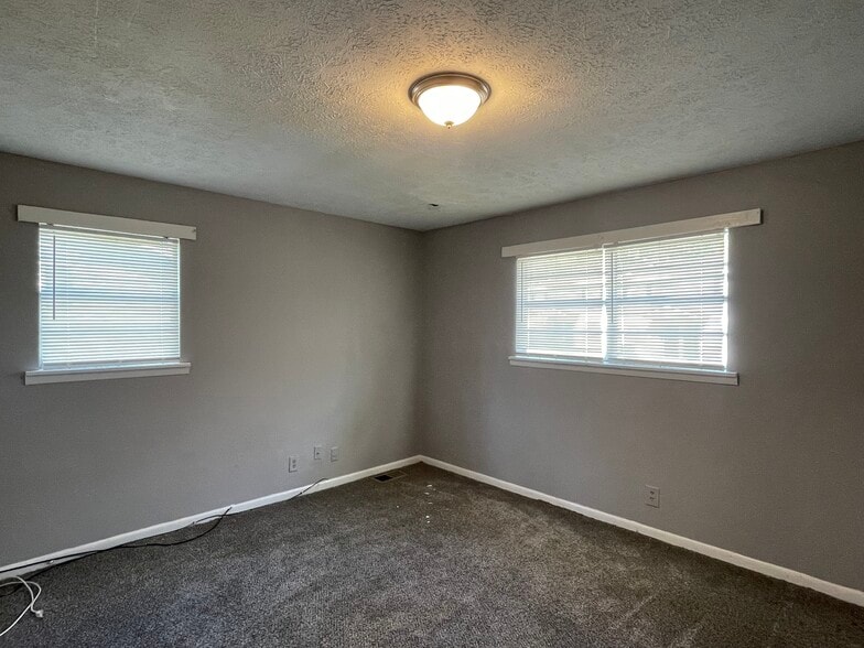 More Photos Of 4053 Log Cabin Dr, Macon-Bibb Apartments For Sale