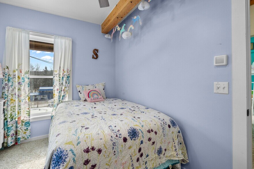 More Photos Of 180 Main St, North Woodstock Hotel For Sale