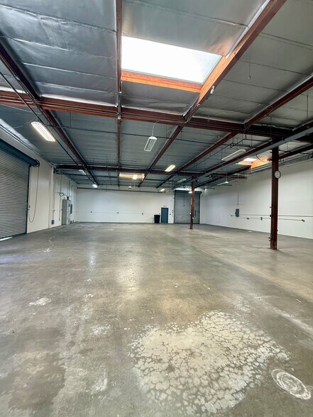 More Photos Of 1816-1850 Kona Dr, Compton Warehouse For Lease