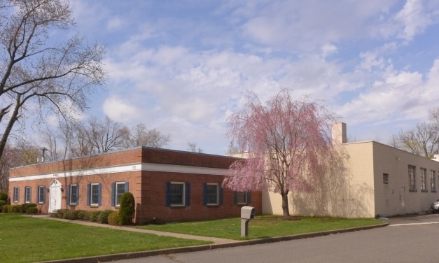 Primary Photo Of 555 Goffle Rd, Wyckoff Warehouse For Lease