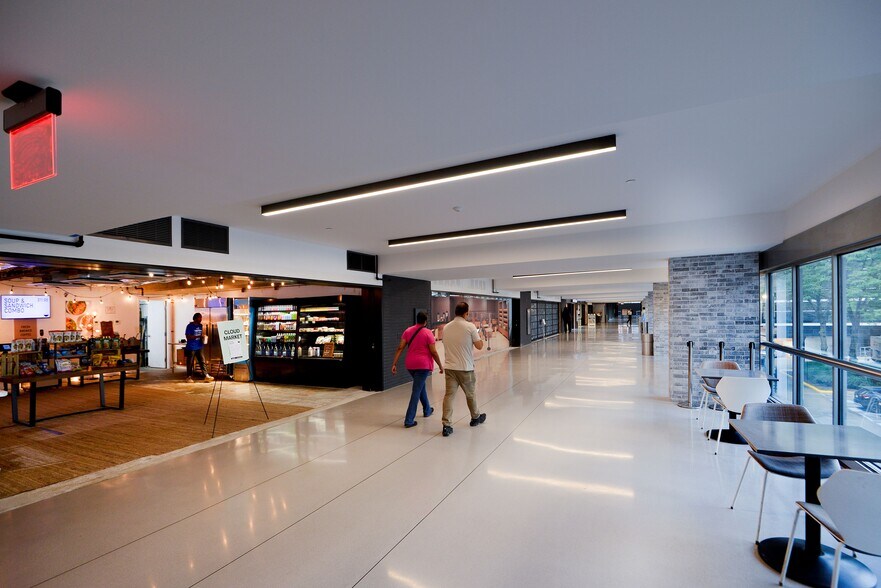 More Photos Of 2 Gateway Ctr, Newark Office For Lease