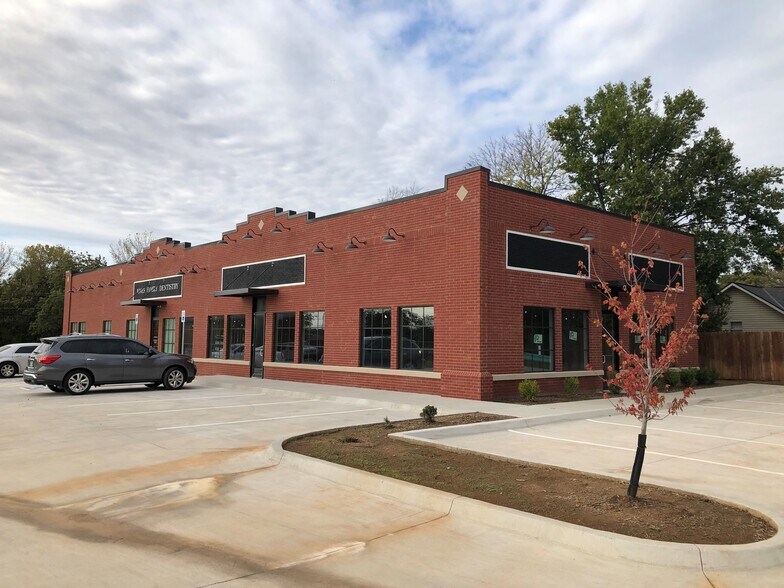 More Photos Of 12901 E Britton Rd, Jones Storefront Retail Office For Lease