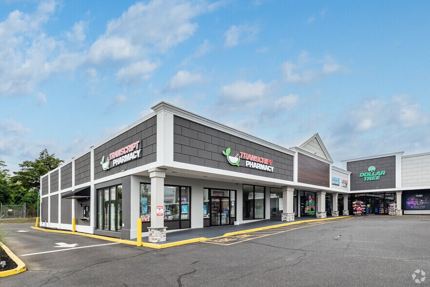 More Photos Of Hempstead Tpk & Merritts Rd, Farmingdale Unknown For Lease