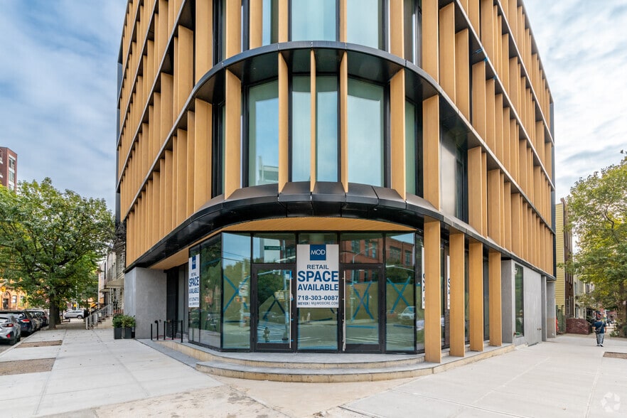 More Photos Of 28 Herbert St, Brooklyn Apartments For Lease