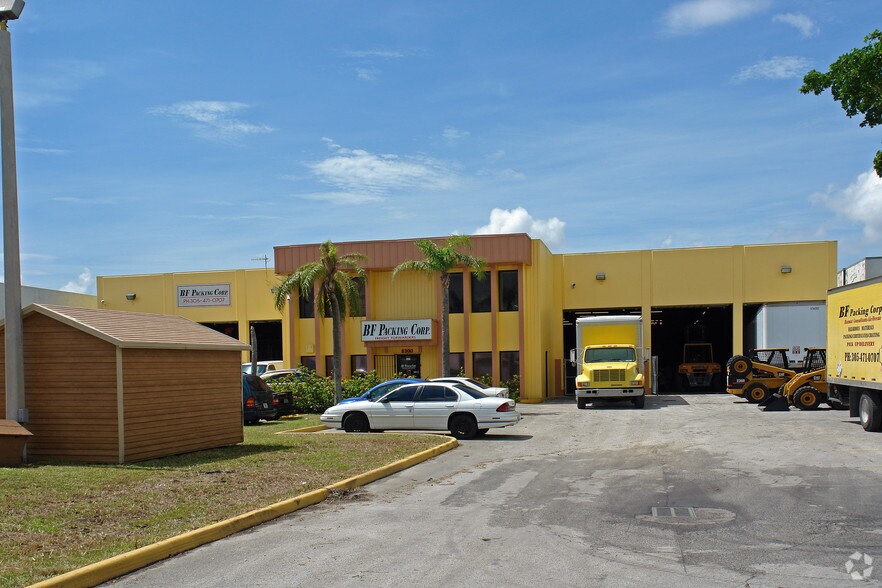 More Photos Of 8300 NW 70th St, Miami Warehouse For Sale