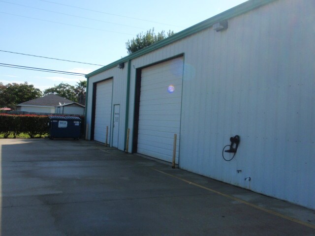 Primary Photo Of 601 S 8th St, La Porte General Retail For Lease