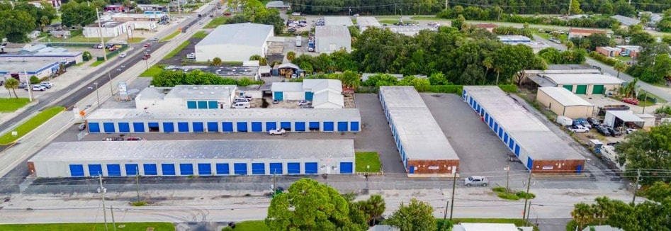 More Photos Of 1520 Peachtree St, Cocoa Self Storage For Sale