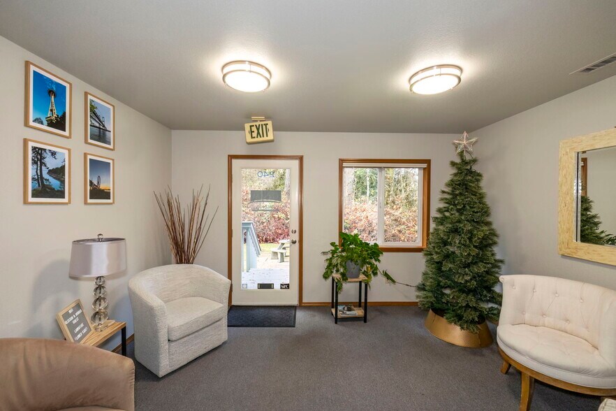 More Photos Of 104 Tremont Ave, Port Orchard Medical For Sale