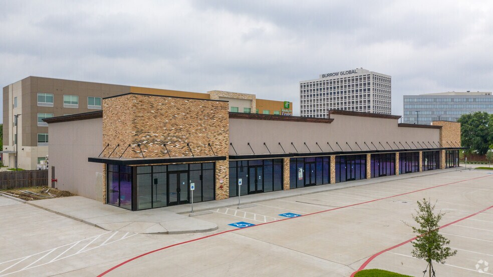 Primary Photo Of 6860 Southwest Fwy, Houston Storefront Retail Office For Lease