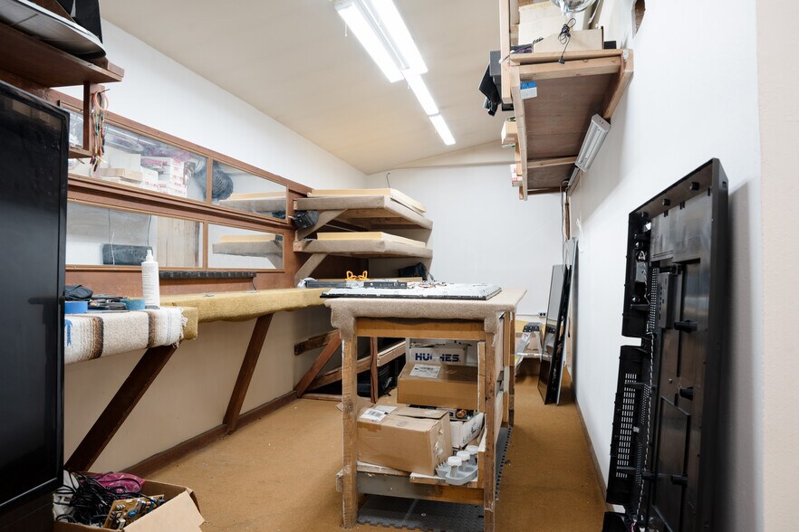 More Photos Of 754 N State St, Orem Freestanding For Sale