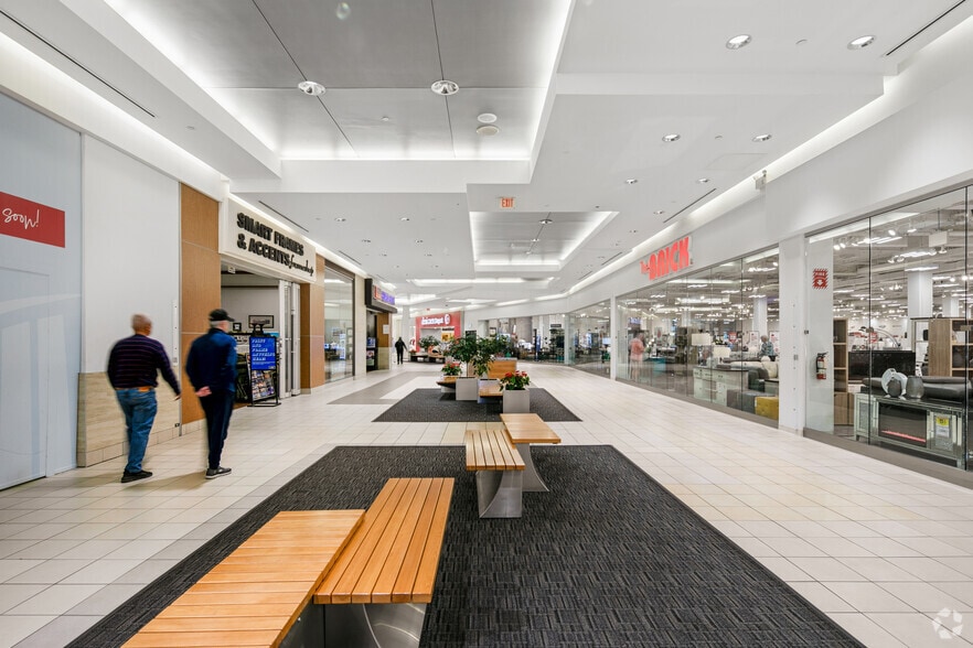 More Photos Of 10153 King George Blvd, Surrey Unknown For Lease
