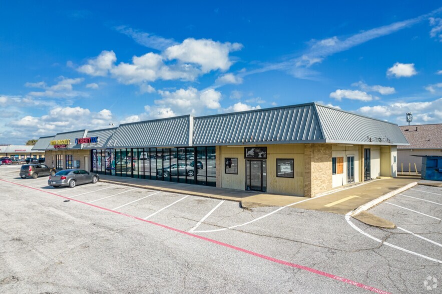 More Photos Of 5201 S Colony Blvd, The Colony Unknown For Lease