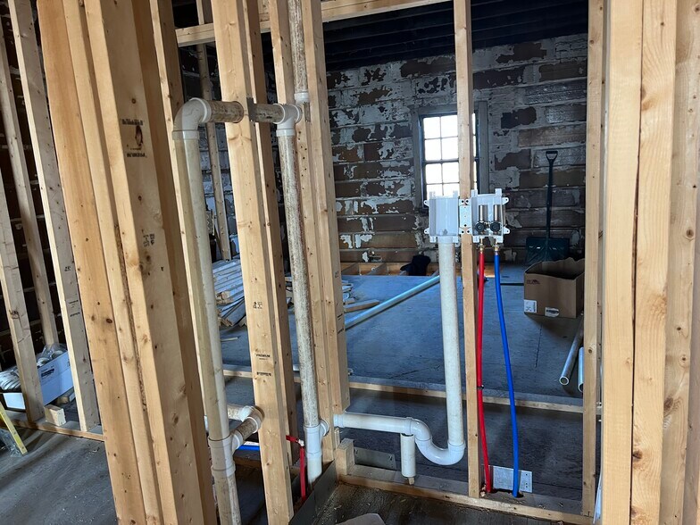 More Photos Of 1605 Broadway, Lorain Storefront Retail Residential For Sale