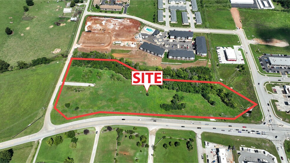 More Photos Of CC @ 22nd, Ozark Land For Lease