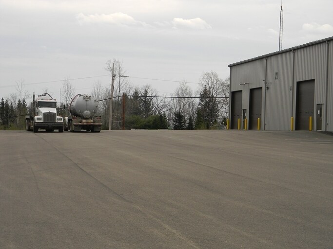 More Photos Of 212 Airport Rd, Lewis Run Warehouse For Lease