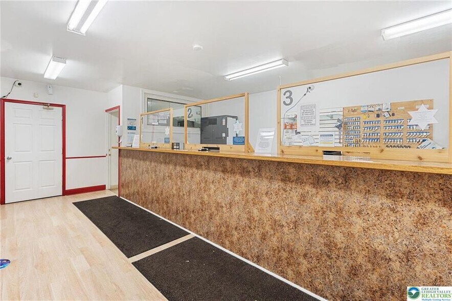 More Photos Of 915 W Hamilton St, Allentown Office Residential For Sale