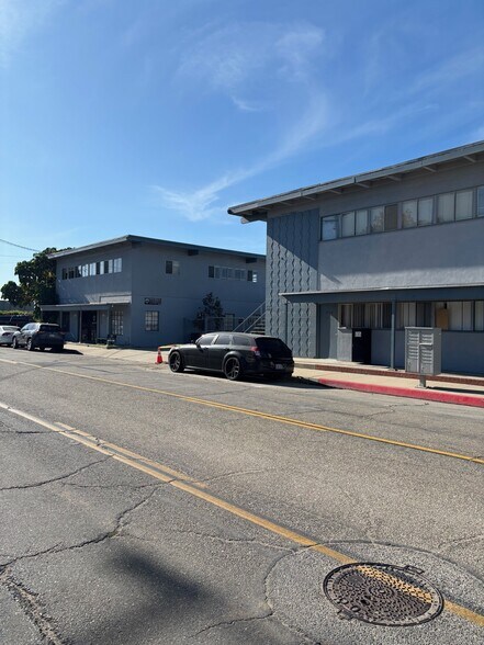 More Photos Of 1775-1783 Callens Rd, Ventura Warehouse For Lease