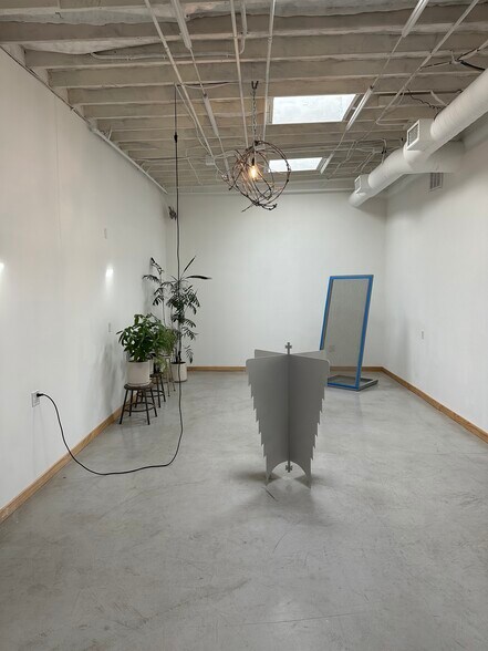 More Photos Of 4437 Telegraph Rd, Los Angeles Warehouse For Sale