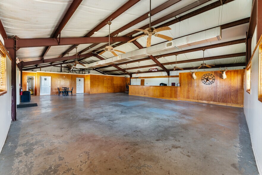 More Photos Of 1585 Patton Rd, Rosenberg Service For Sale