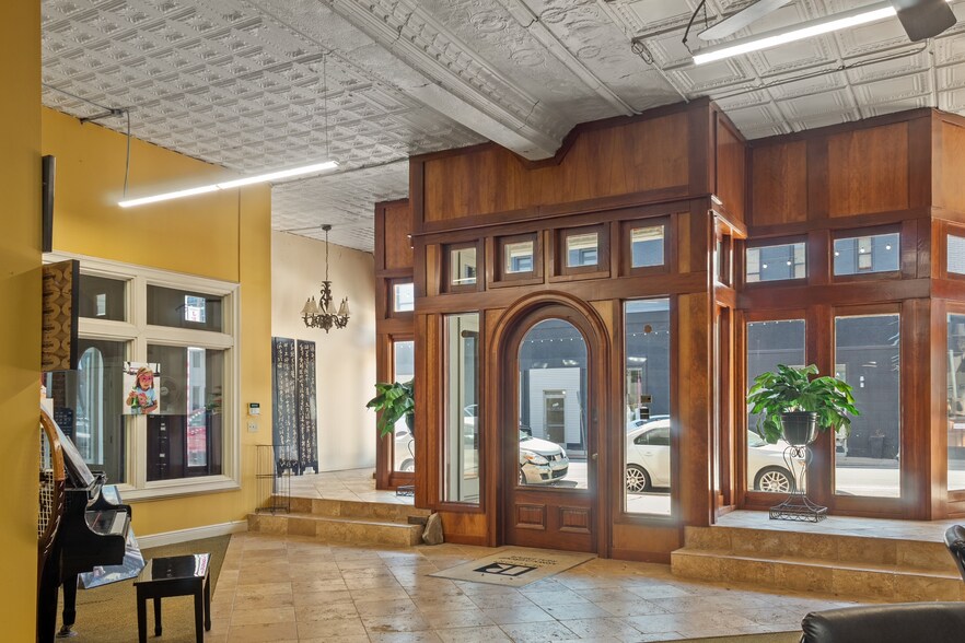 More Photos Of 312 S Main St, Jonesboro Loft Creative Space For Sale