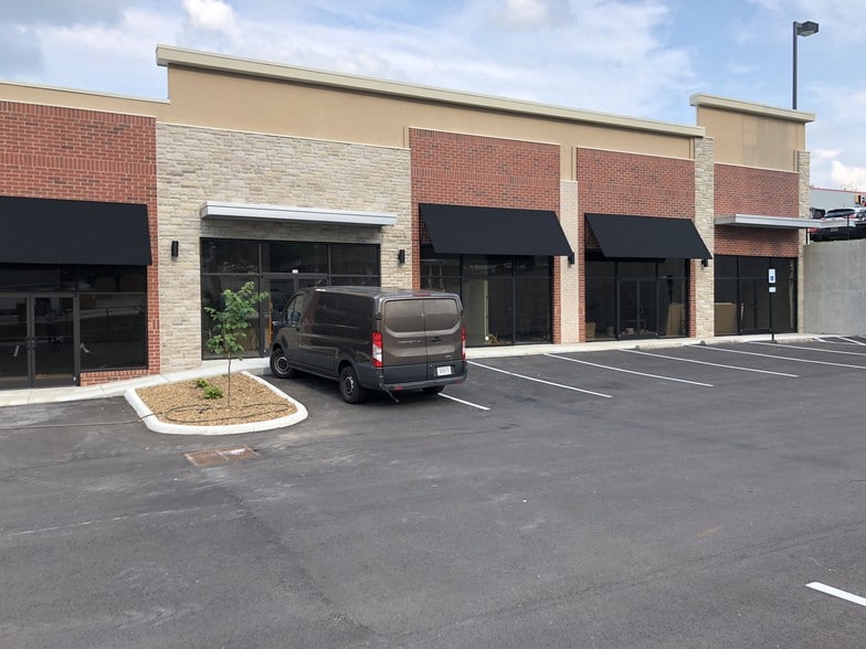 More Photos Of 650 S Jefferson Ave, Cookeville Storefront Retail Office For Lease