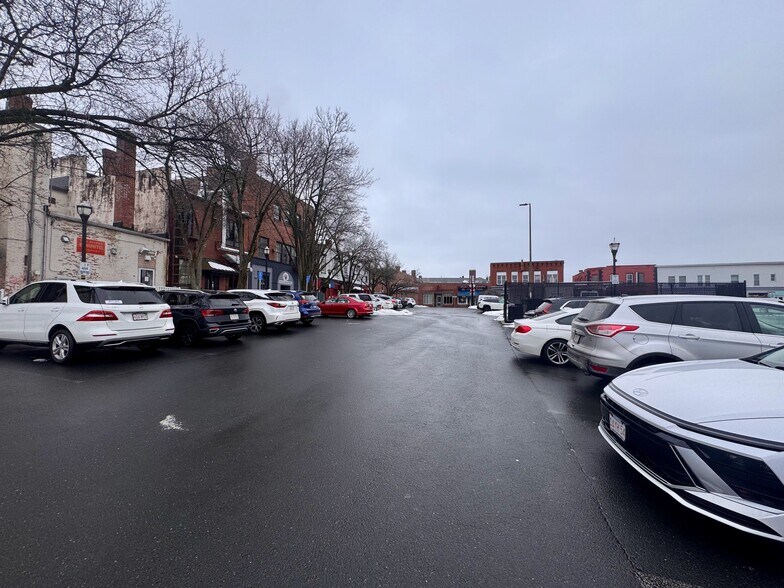 More Photos Of 38 Elm St, Westfield Storefront Retail Office For Lease