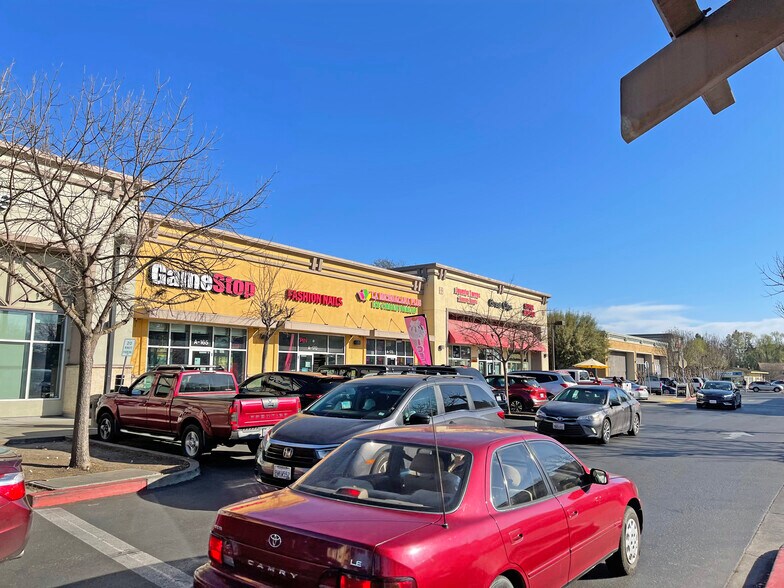 More Photos Of 750 Stony Point Rd, Santa Rosa General Retail For Lease