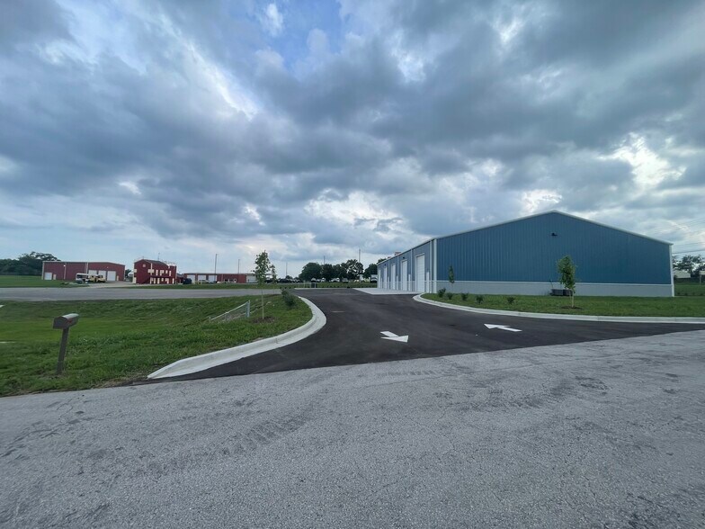 More Photos Of 101 John C Watts dr, Nicholasville Warehouse For Sale