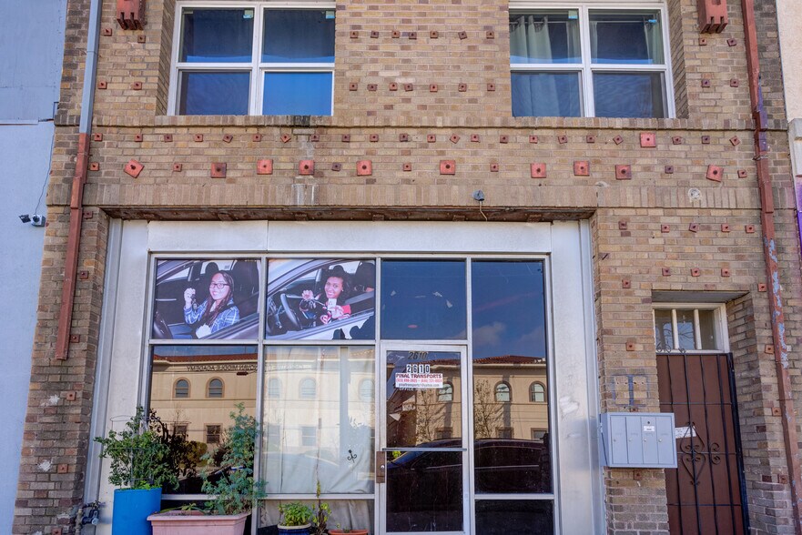 More Photos Of 2608 54th, Los Angeles Apartments For Sale