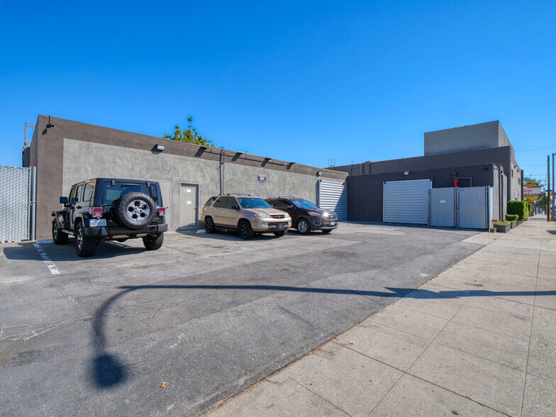 More Photos Of 6150-6164 Cherry Ave, Long Beach Warehouse For Sale