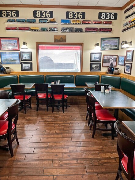 More Photos Of 4070 Southwest Blvd, Tulsa Restaurant For Sale