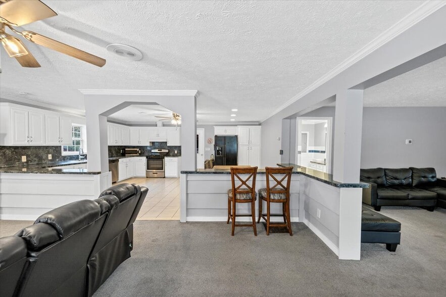 More Photos Of 6071 N Main St SE, Acworth Flex For Sale