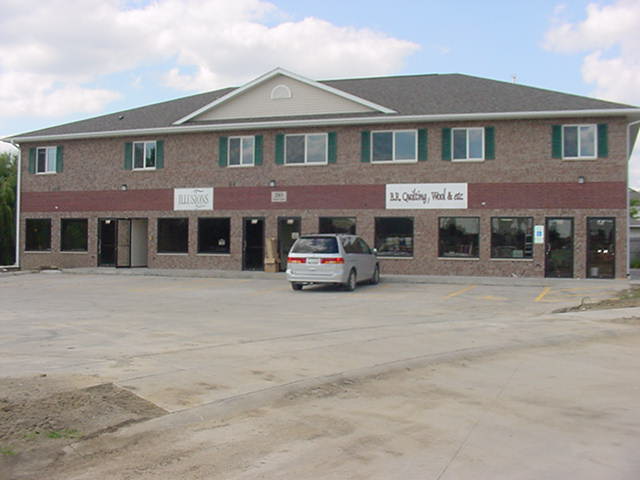 Primary Photo Of 207 Scott Ct, Iowa City Storefront Retail Residential For Sale