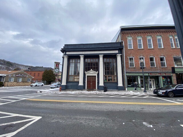 More Photos Of 20-22 Front St, Port Jervis Restaurant For Sale