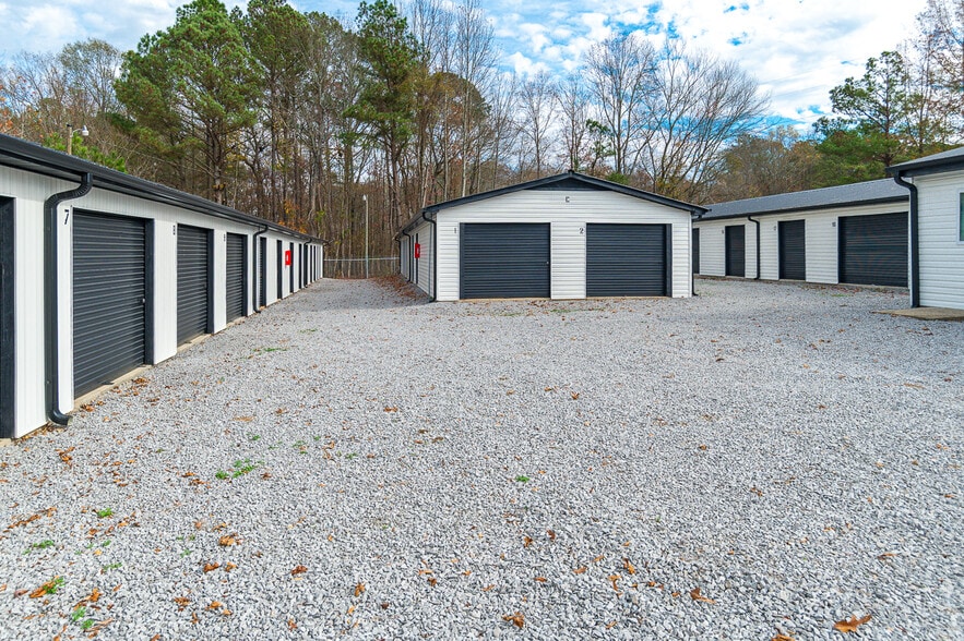 More Photos Of 9582 Heart of Dixie hwy, Arab Self Storage For Sale