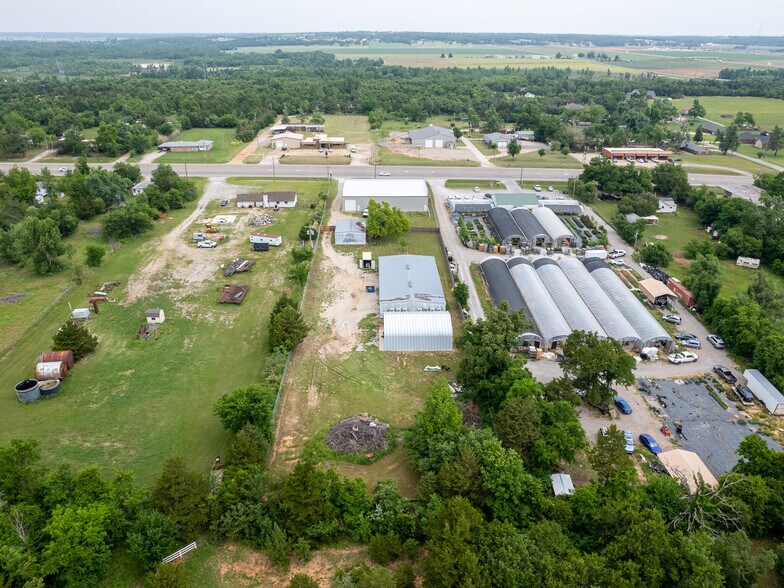 More Photos Of 18608 NE 23rd St, Harrah Light Distribution For Lease