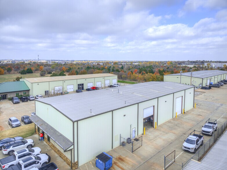 More Photos Of 209 NW 132nd St, Oklahoma City Industrial For Sale