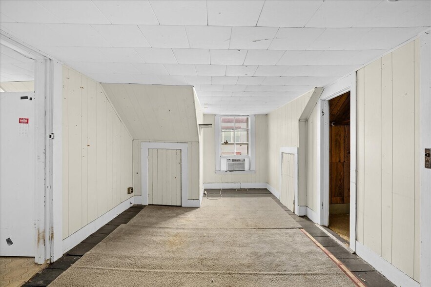 More Photos Of 73 Southgate St, Worcester General Retail For Sale