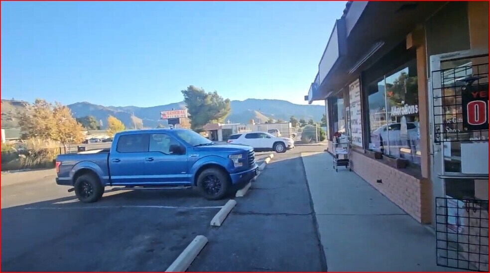 More Photos Of 6101 Lake Isabella Blvd, Lake Isabella Storefront For Sale