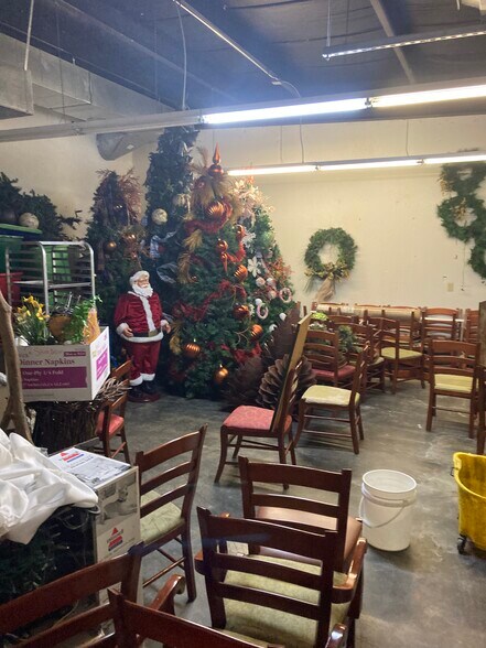 More Photos Of 2704 Walton Way, Marion Restaurant For Lease
