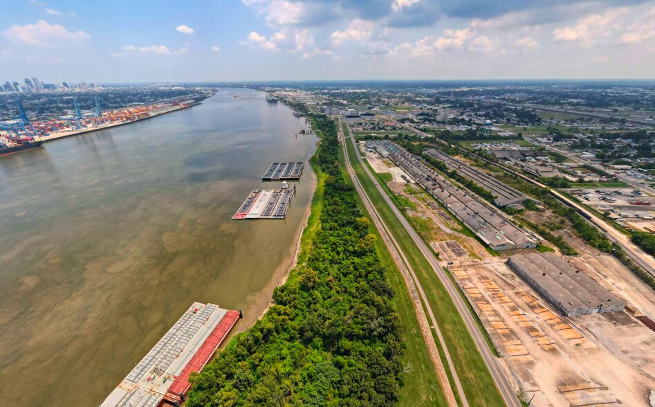 More Photos Of 6025 River Road, Marrero Land For Sale