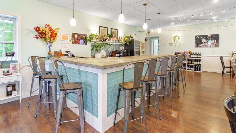 More Photos Of , Cutchogue Office For Sale