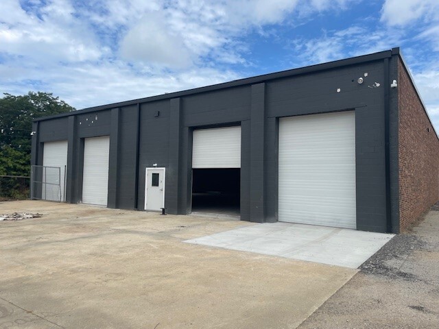 Primary Photo Of 360 S Daniel Morgan Ave, Spartanburg Warehouse For Lease