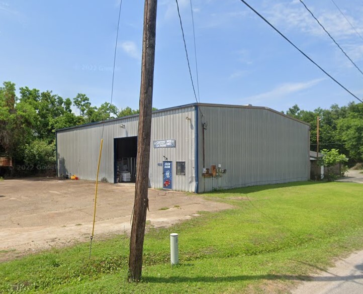 Primary Photo Of 4517 11th St, Gulfport Industrial For Lease